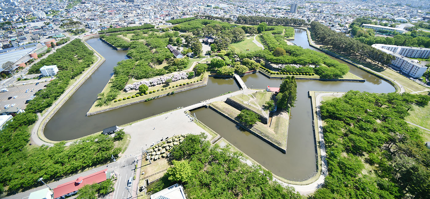 展望台から見た、特別史跡「五稜郭」
