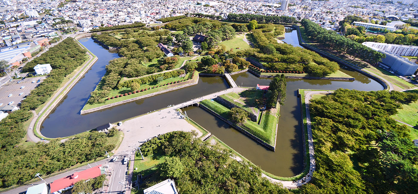 展望台から見た、特別史跡「五稜郭」